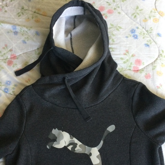 RARELY PUMA VINTAGE Women’s Hoodie Sweater - Picture 1 of 13